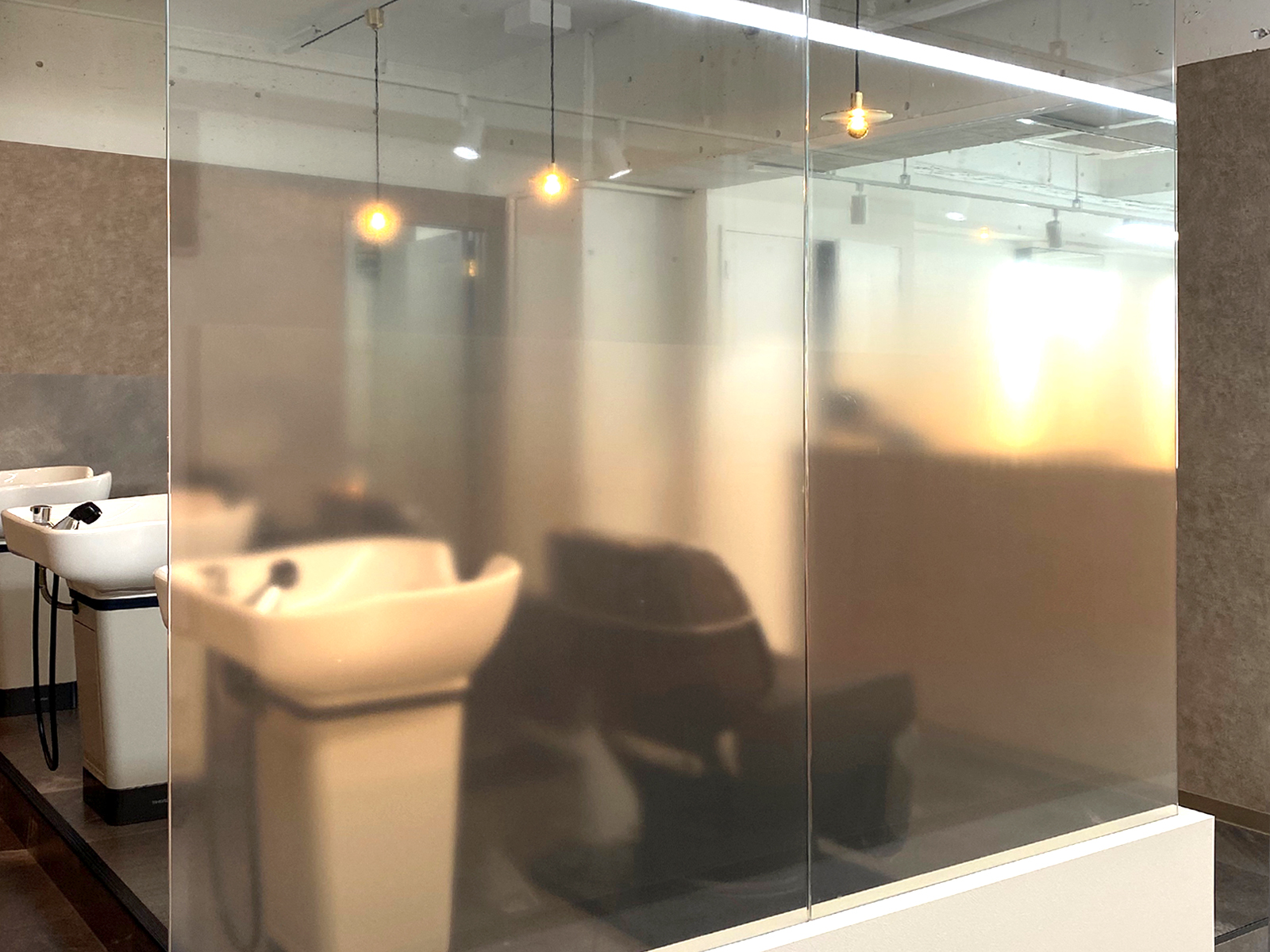 【美容室 / まつげサロン】ichii｜設計・施工例｜八百板工芸有限会社