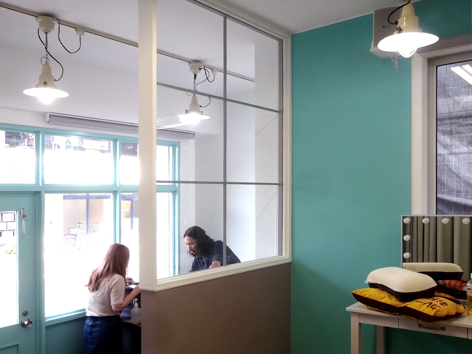 【まつげサロン】Iʼs｜設計・施工例｜八百板工芸有限会社