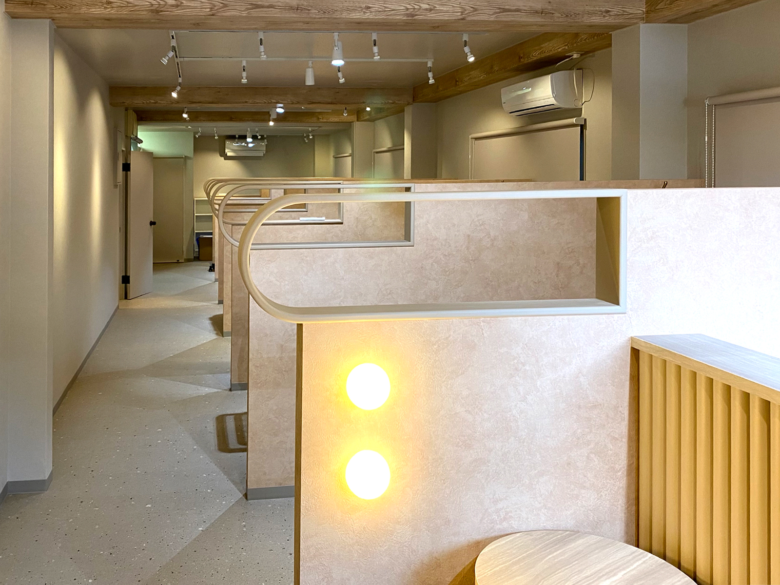 【まつげサロン】nuit 新小岩店｜設計・施工例｜八百板工芸有限会社